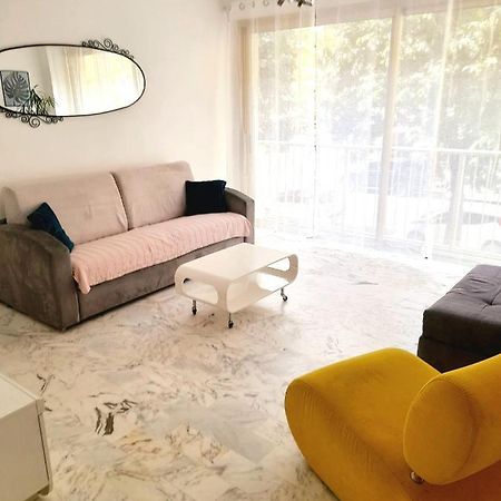 Charmant 3 Pieces A 200 M De La Mer. Apartment Antibes Luaran gambar