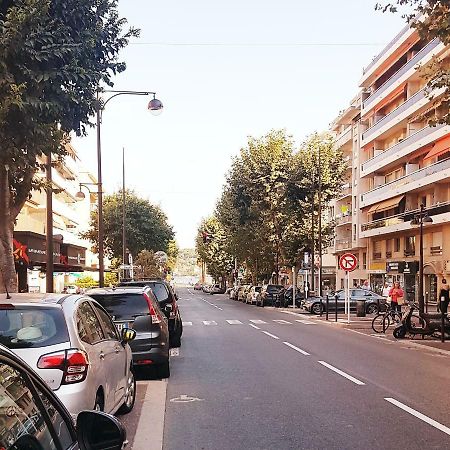 Charmant 3 Pieces A 200 M De La Mer. Apartment Antibes Luaran gambar