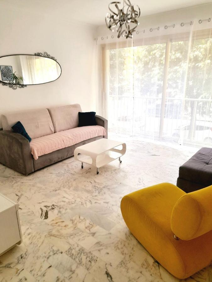 Charmant 3 Pieces A 200 M De La Mer. Apartment Antibes Luaran gambar