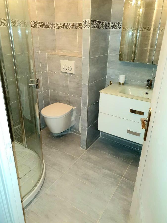 Charmant 3 Pieces A 200 M De La Mer. Apartment Antibes Luaran gambar